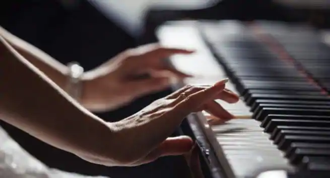 Fingers playing piano 